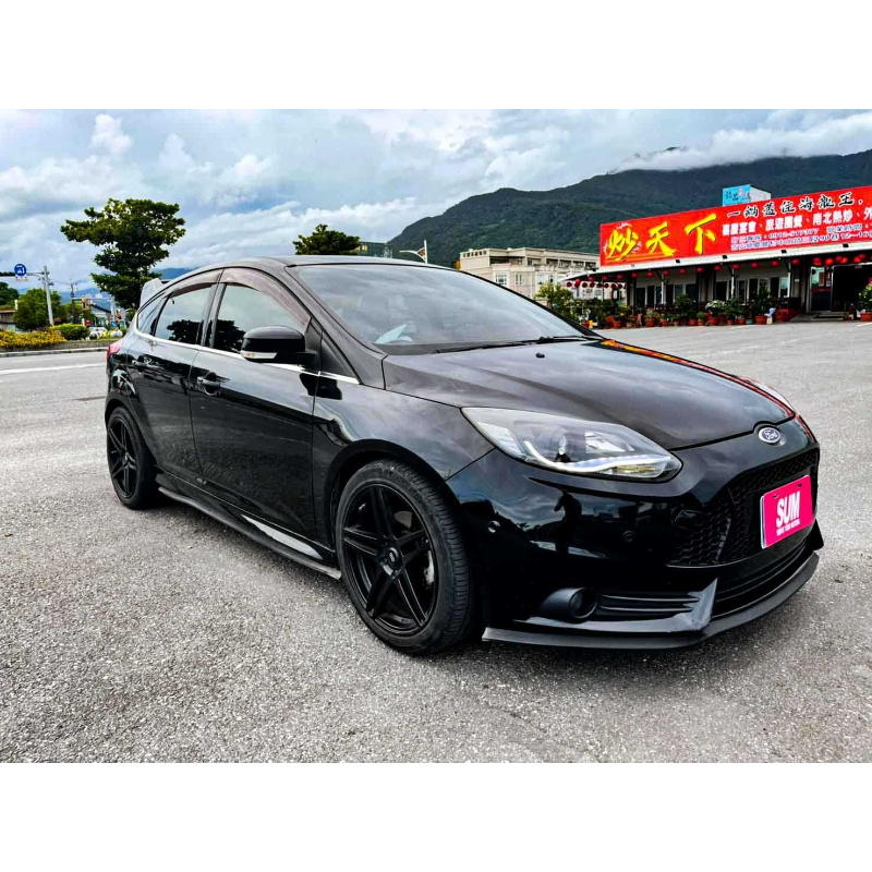 Ford Focus 2014 2.0S 黑