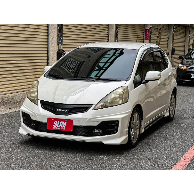 2010 fit 白