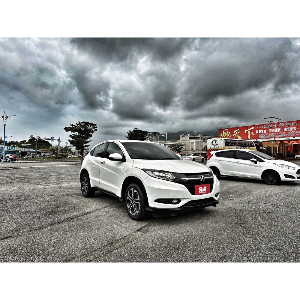 2017 HRV S 1.8 跑少