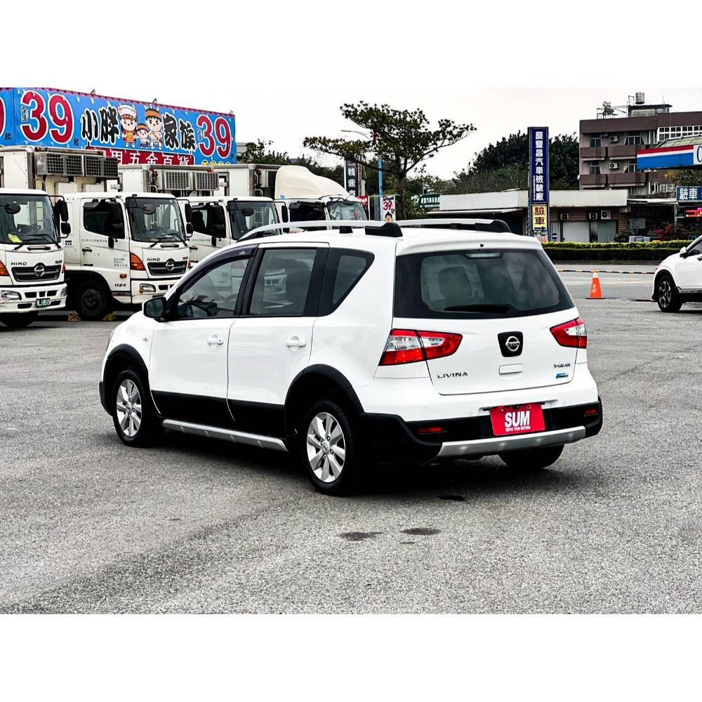 2017  Livina 1.6 白