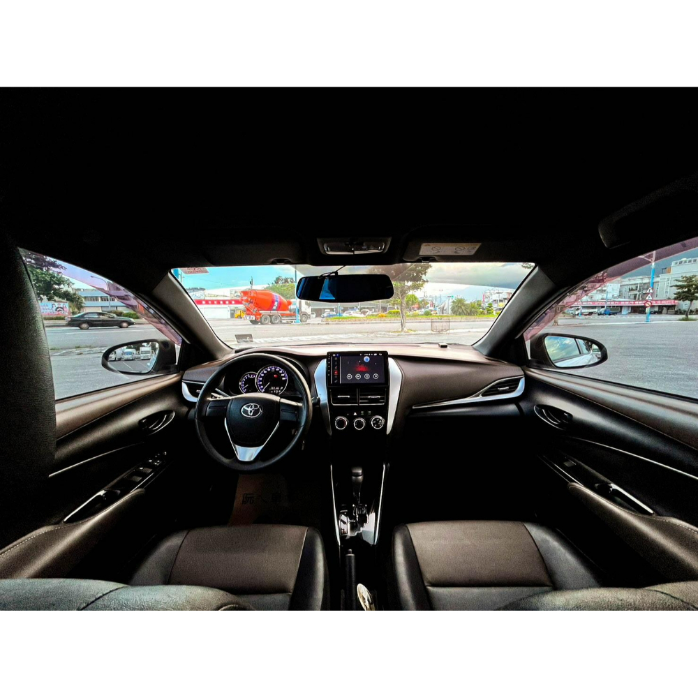 2019 跨界大鴨 1.5 白