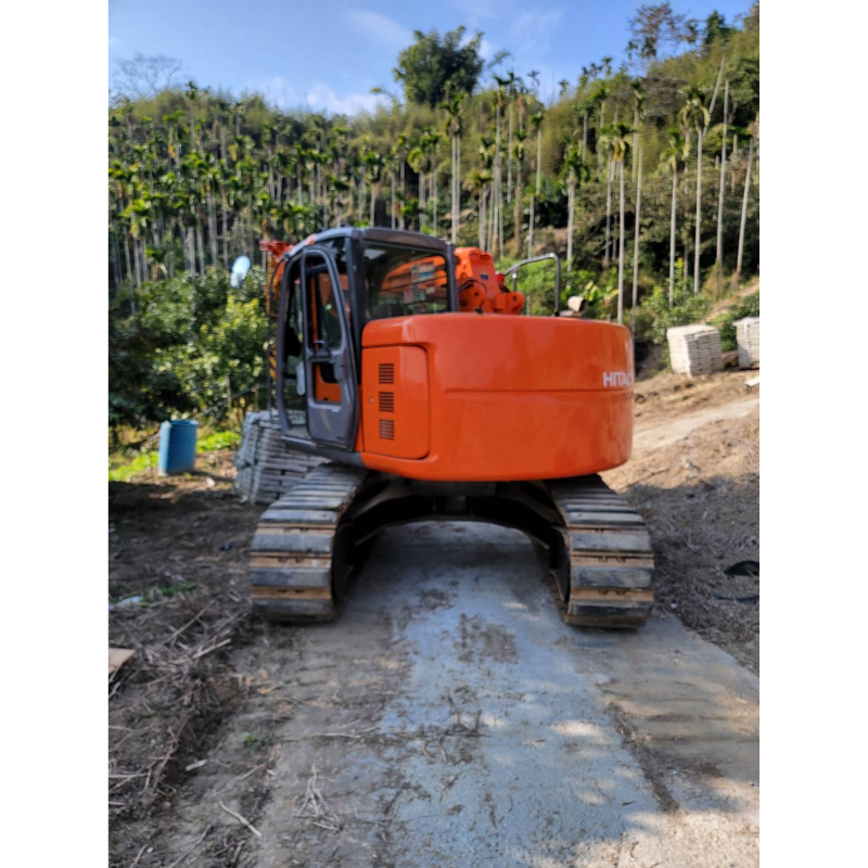 日立ZX135UST 4.9噸高空吊車