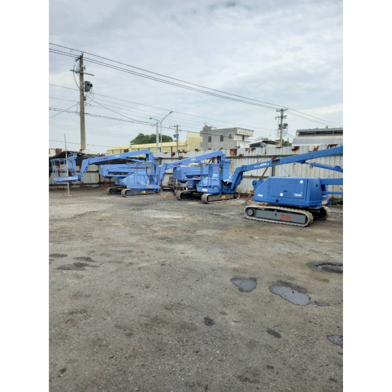 NAGANO NUL090-2 12米-履帶曲臂高空作業車