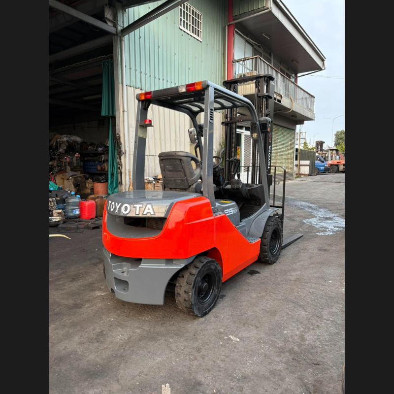 外匯豐田8FD25。2017年款