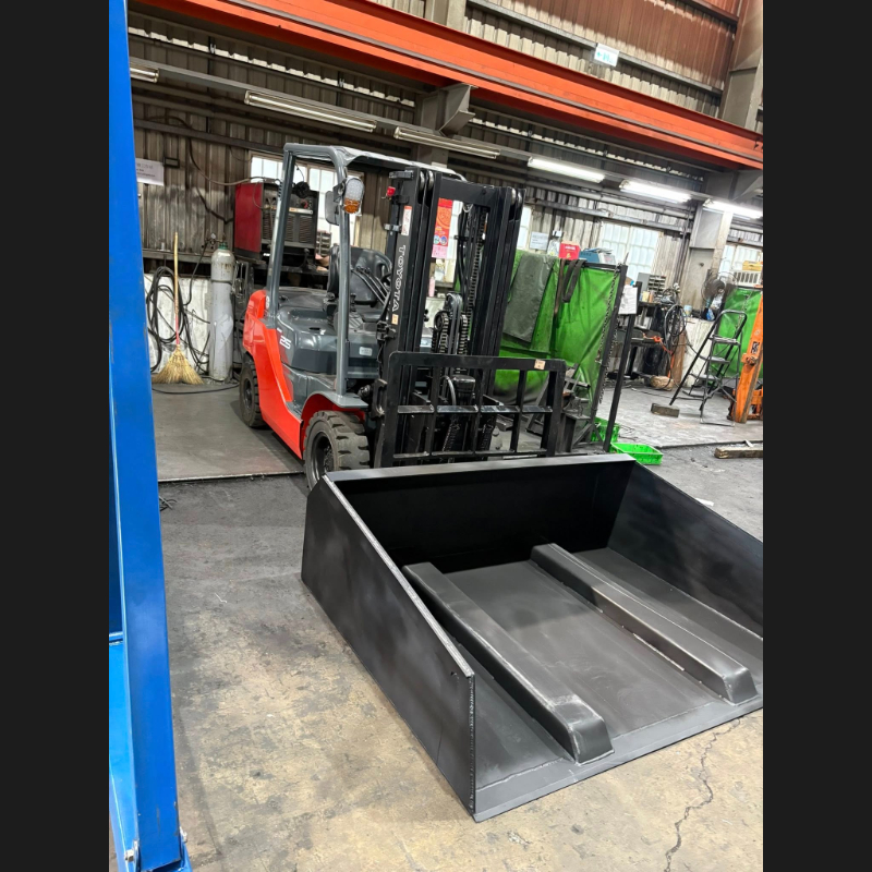 豐田8FD25柴油坐式堆高機