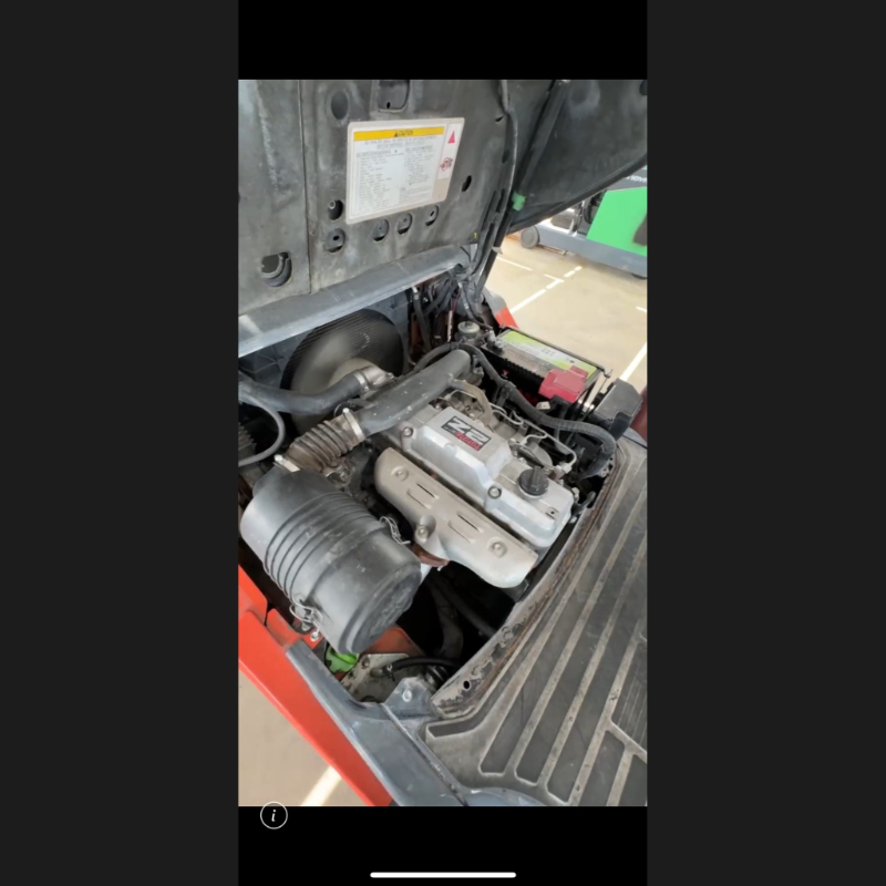 豐田8FD25柴油坐式堆高機