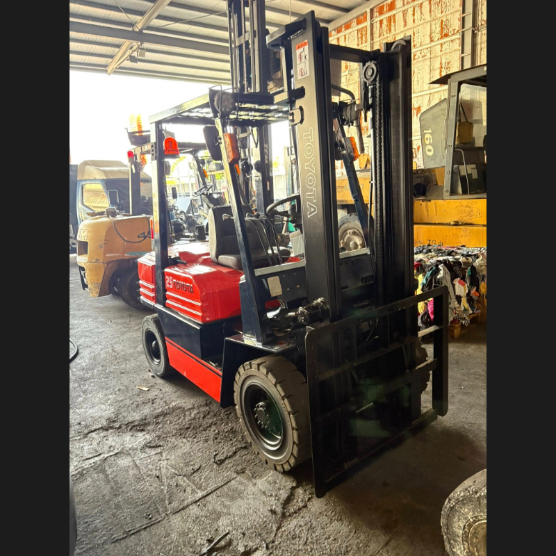 豐田5FD25柴油堆