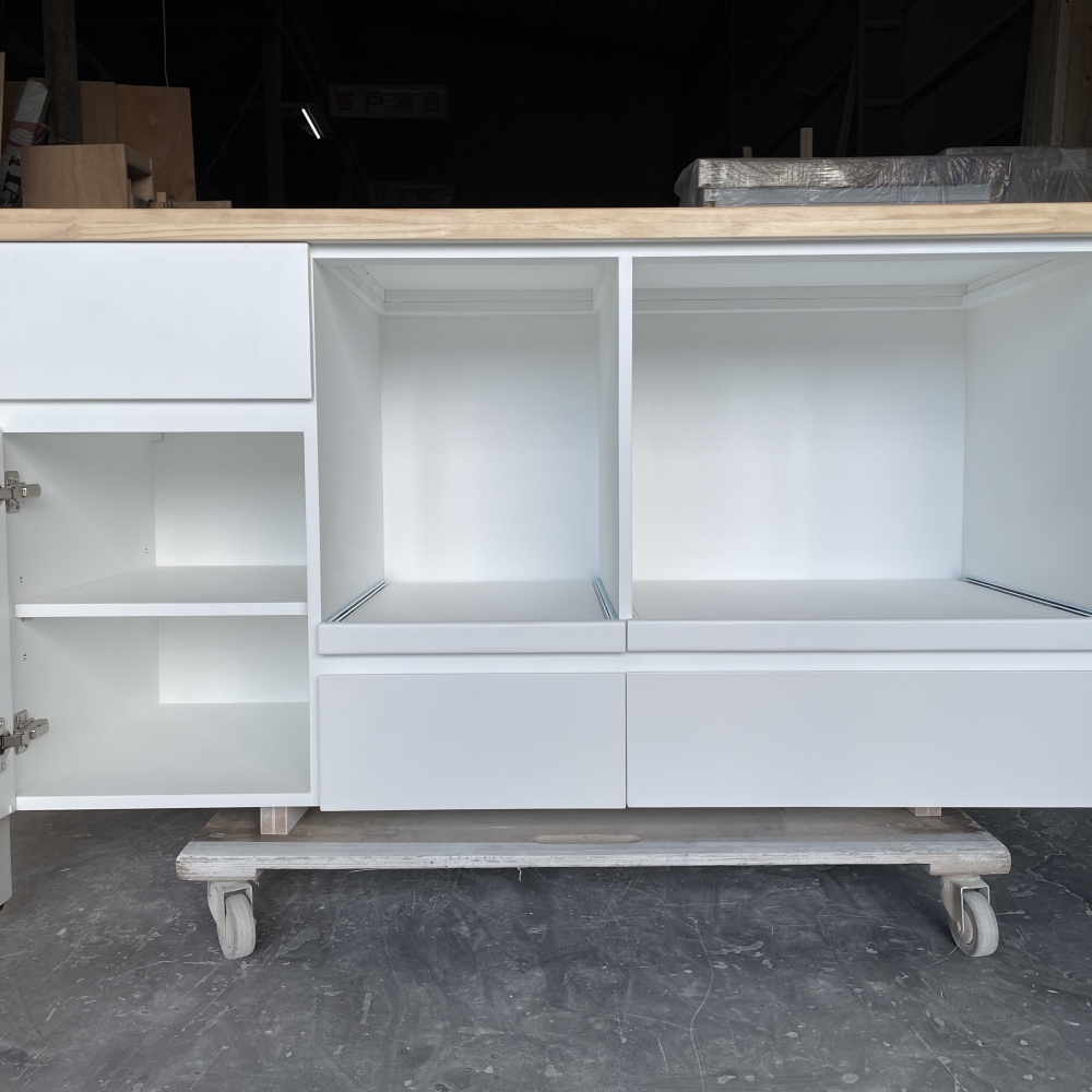 純色多格收納中島