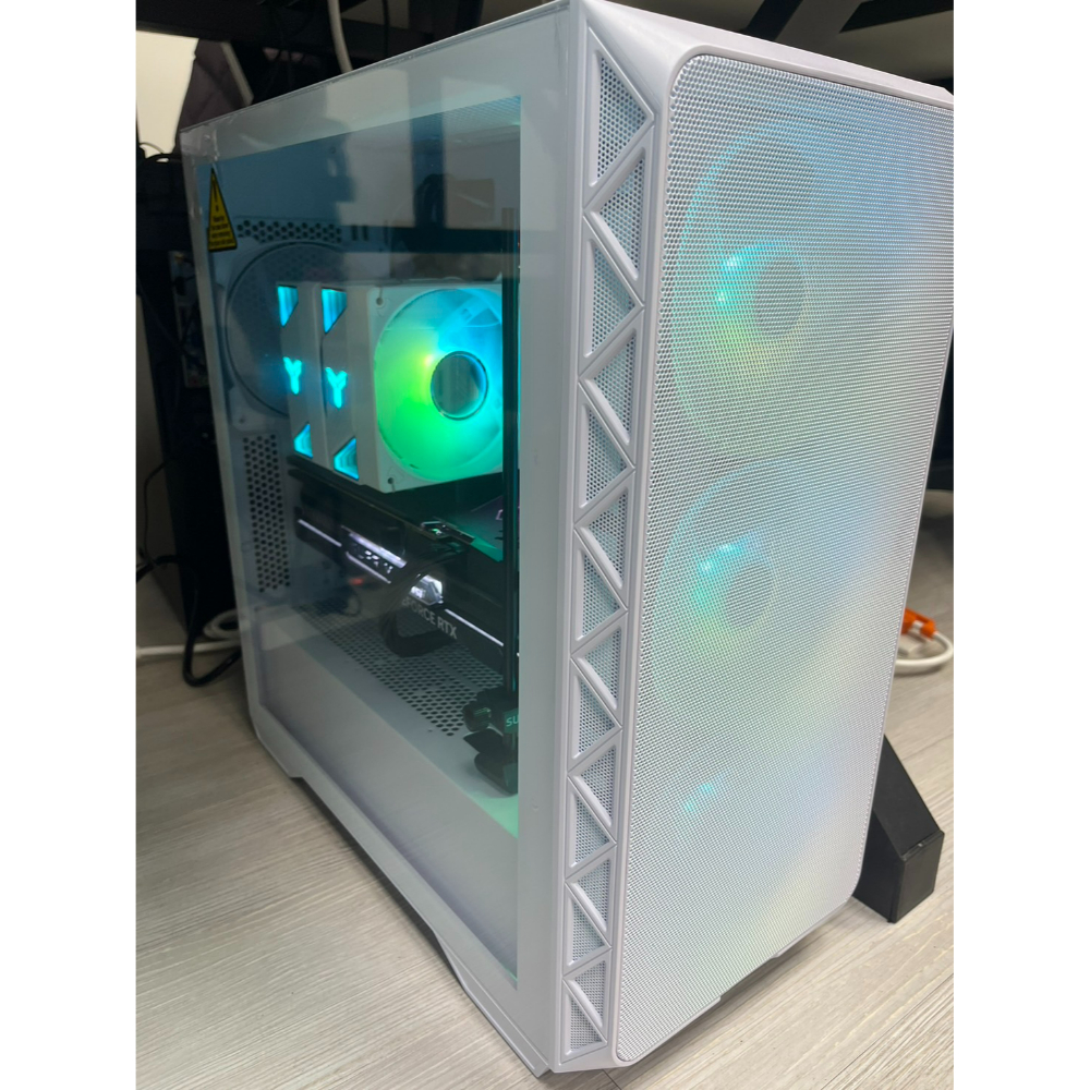 客製化⑨(i7-14700F/32G*2/2TB+2TB SSD/RTX4090)