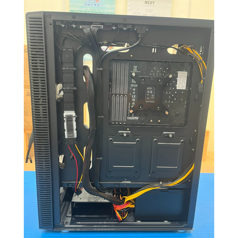 客製化㉖ (i5-12400F/16G*2/500GB+1TB SSD/RTX4060)