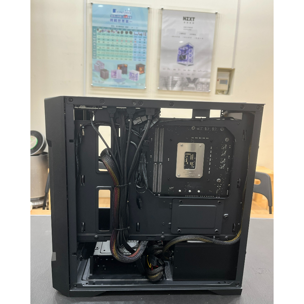 客製化 114 (I3-14100/16G/512G/Intel UHD 730)
