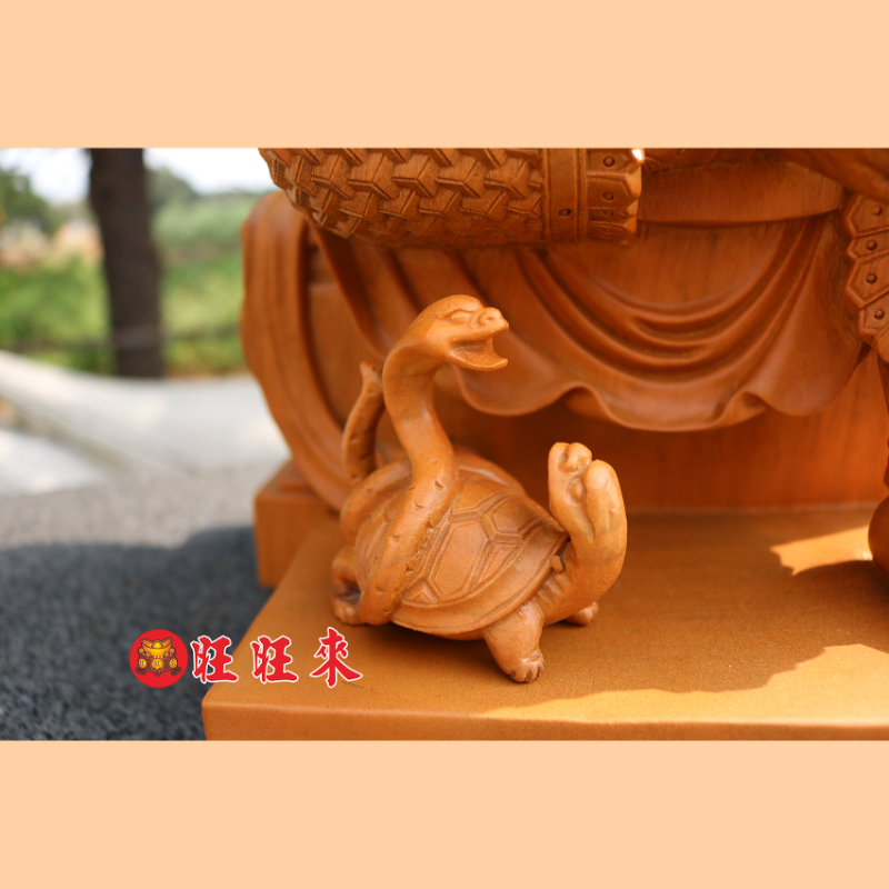 坐椅玄天上帝｜香樟｜錦雕二度