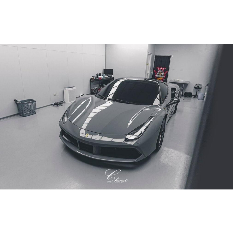 Ferrari 48
