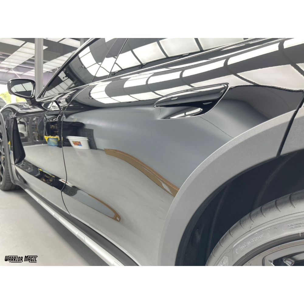 Porsche Taycan4/保時捷亮面犀牛皮包膜