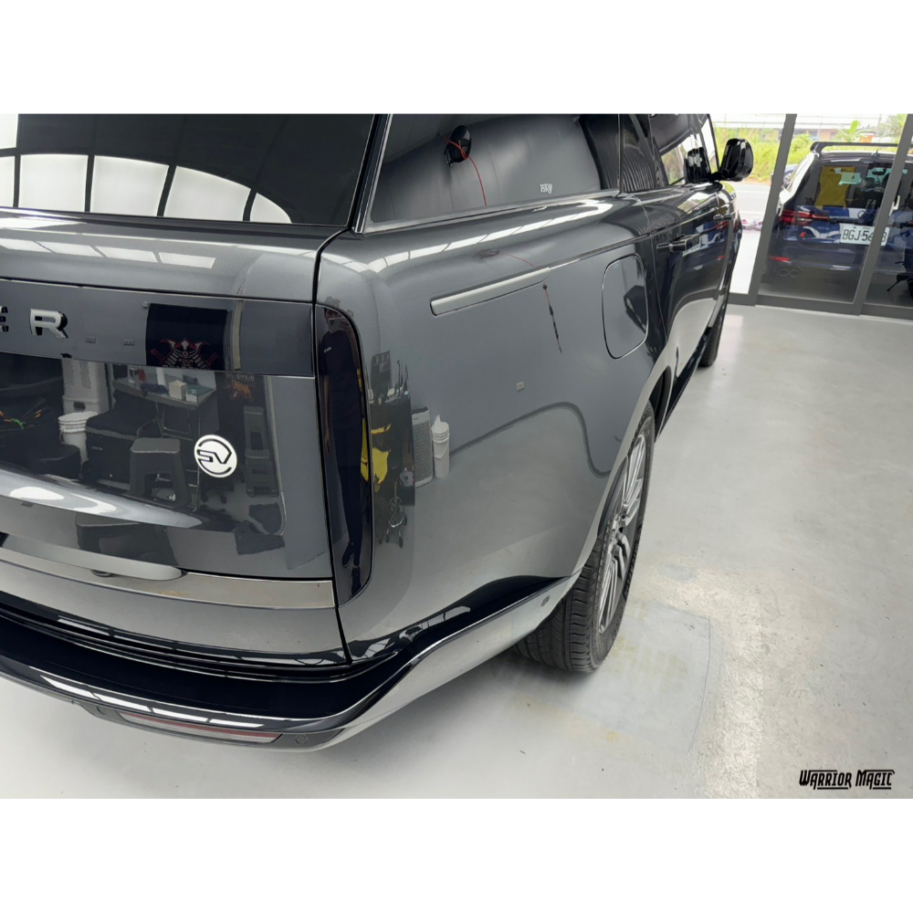 Land Rover Range Rover SV/亮面犀牛皮包膜