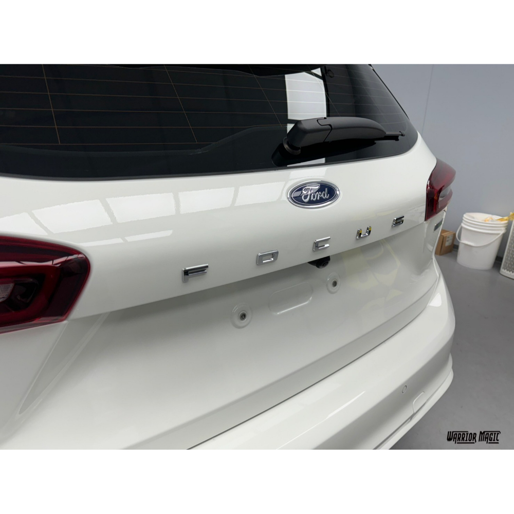 Ford Focus ST-Line/亮面犀牛皮包膜