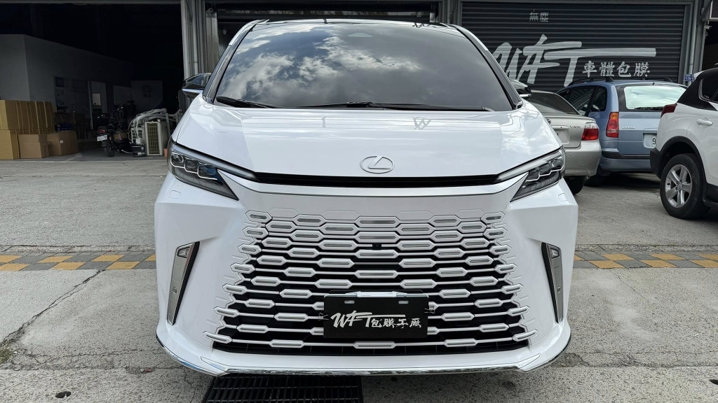 全車包膜使用膜料⏩️ #KLT PET 高亮高光白