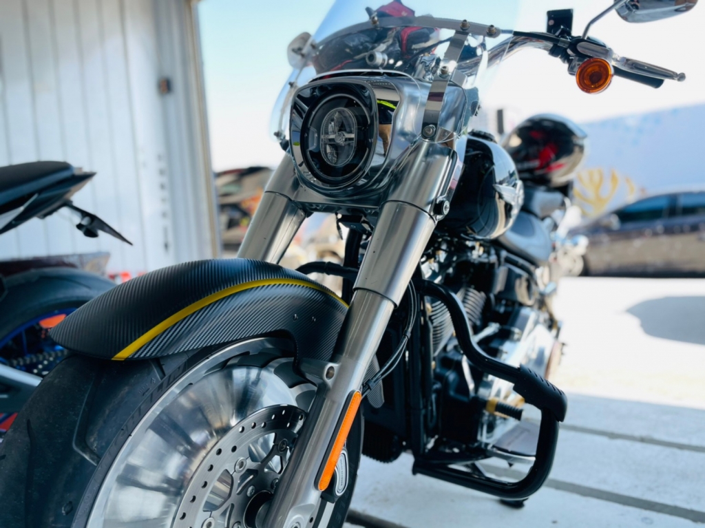 車體包膜 Whosrock彩繪包膜設計 汽車包膜 台中汽車包膜