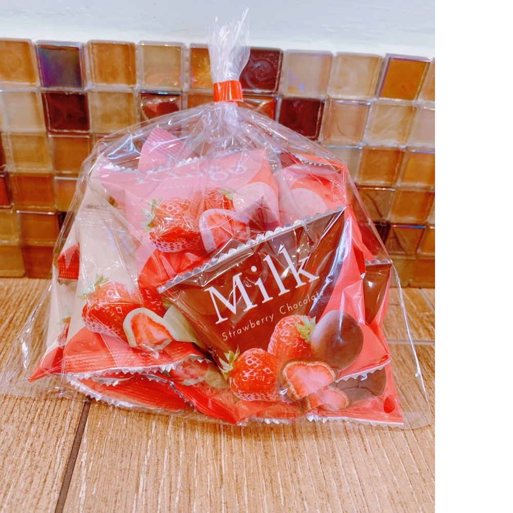 日本草莓果乾綜合巧克力球10入