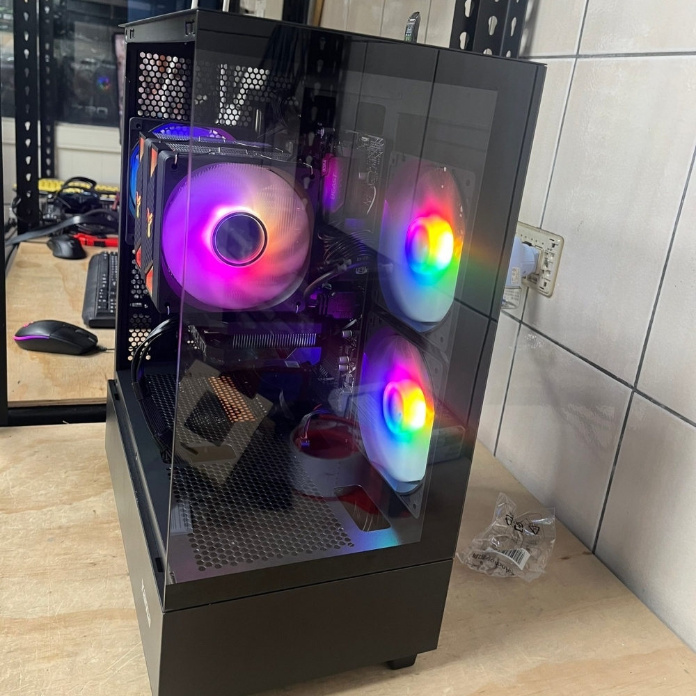 君主 海景房一號+微星RTX 4060