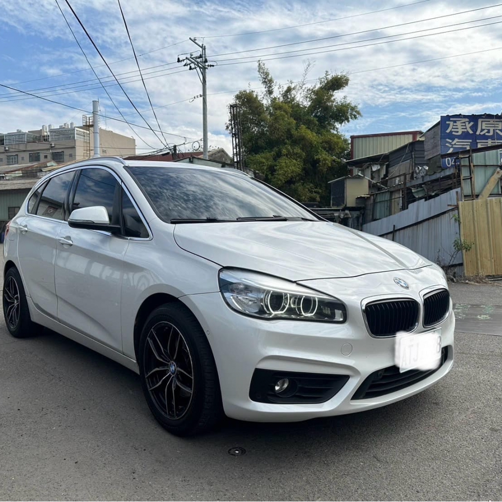2015 BMW 220i 售68萬8