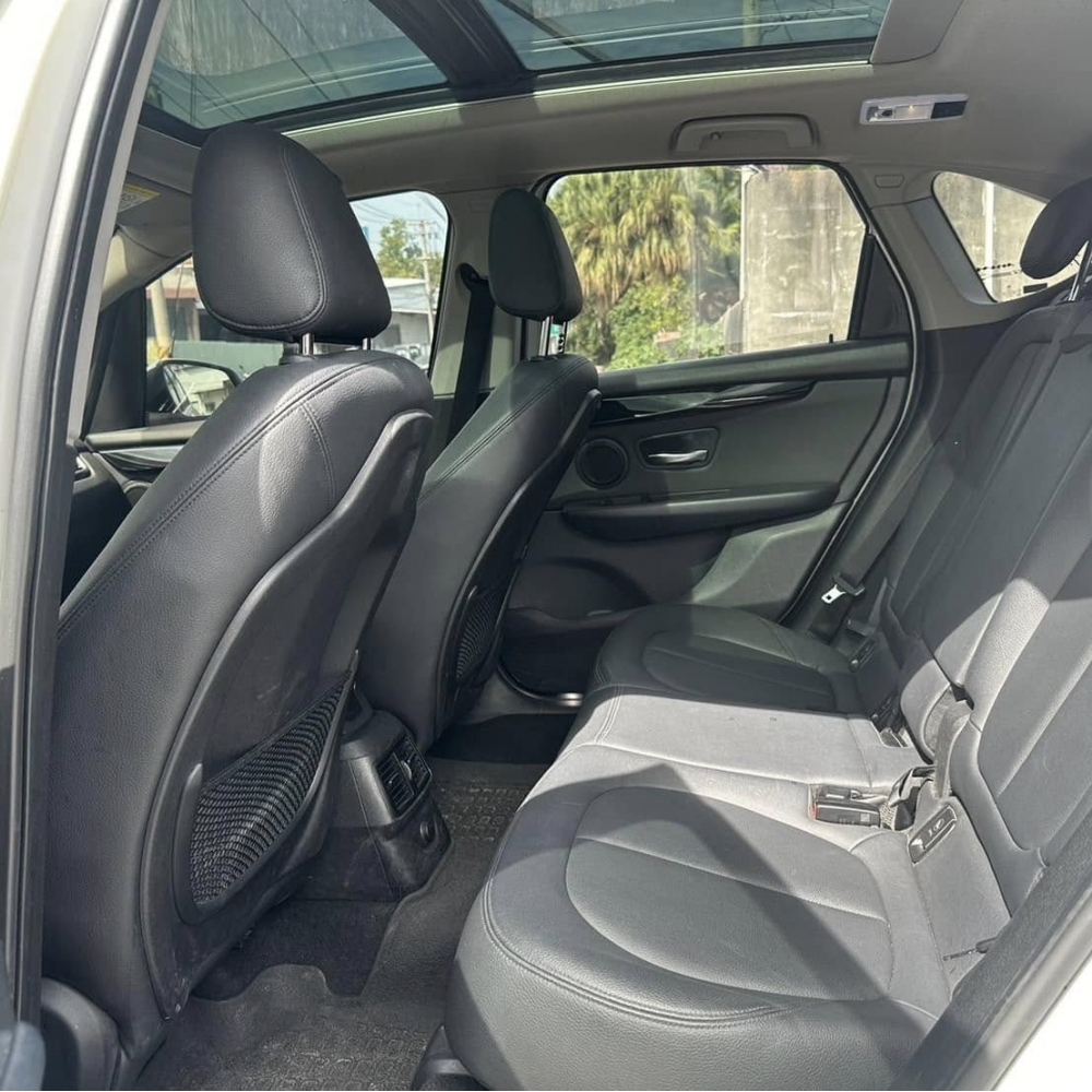 2015 BMW 220i 售68萬8
