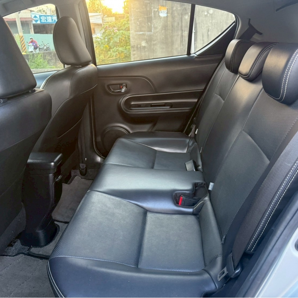 2021年 TOYOTA PRIUS C 1.5 油電 售32萬8