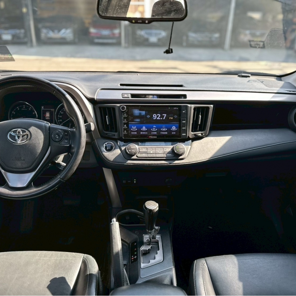 2016年 TOYOTA RAV4 2.0 售33萬8