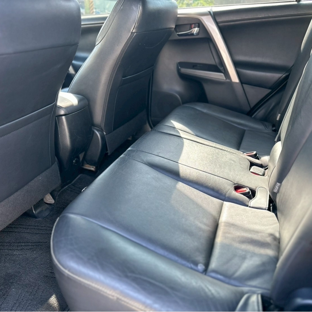 2016年 TOYOTA RAV4 2.0 售33萬8