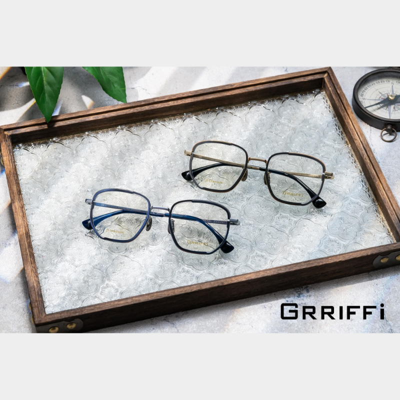 GRRIFFi 十週