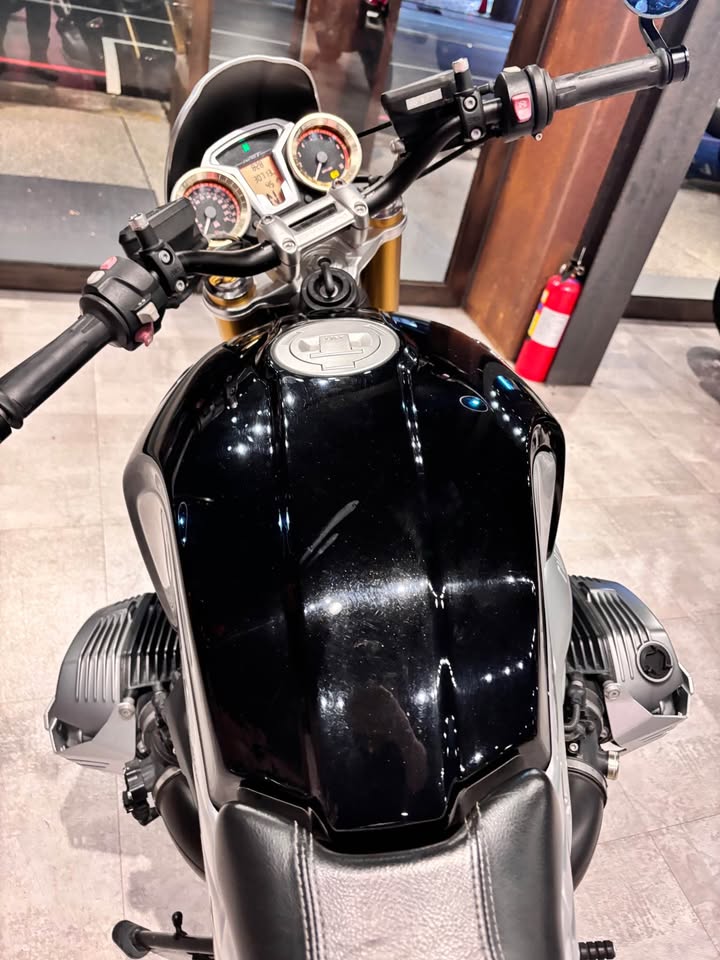 14/15 BMW R9T 標準版 汎德公司車 