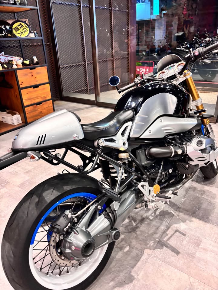 14/15 BMW R9T 標準版 汎德公司車 