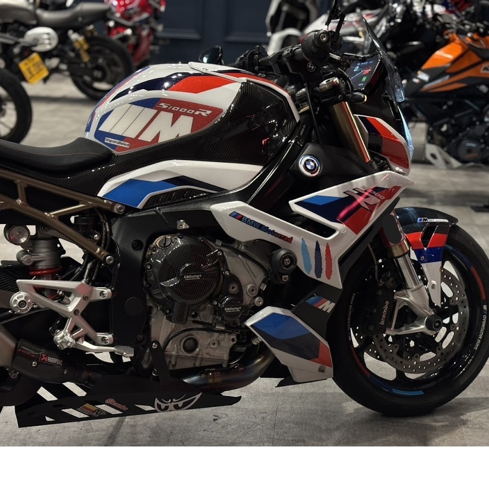 22/22  BMW S1000R 汎德公司車 