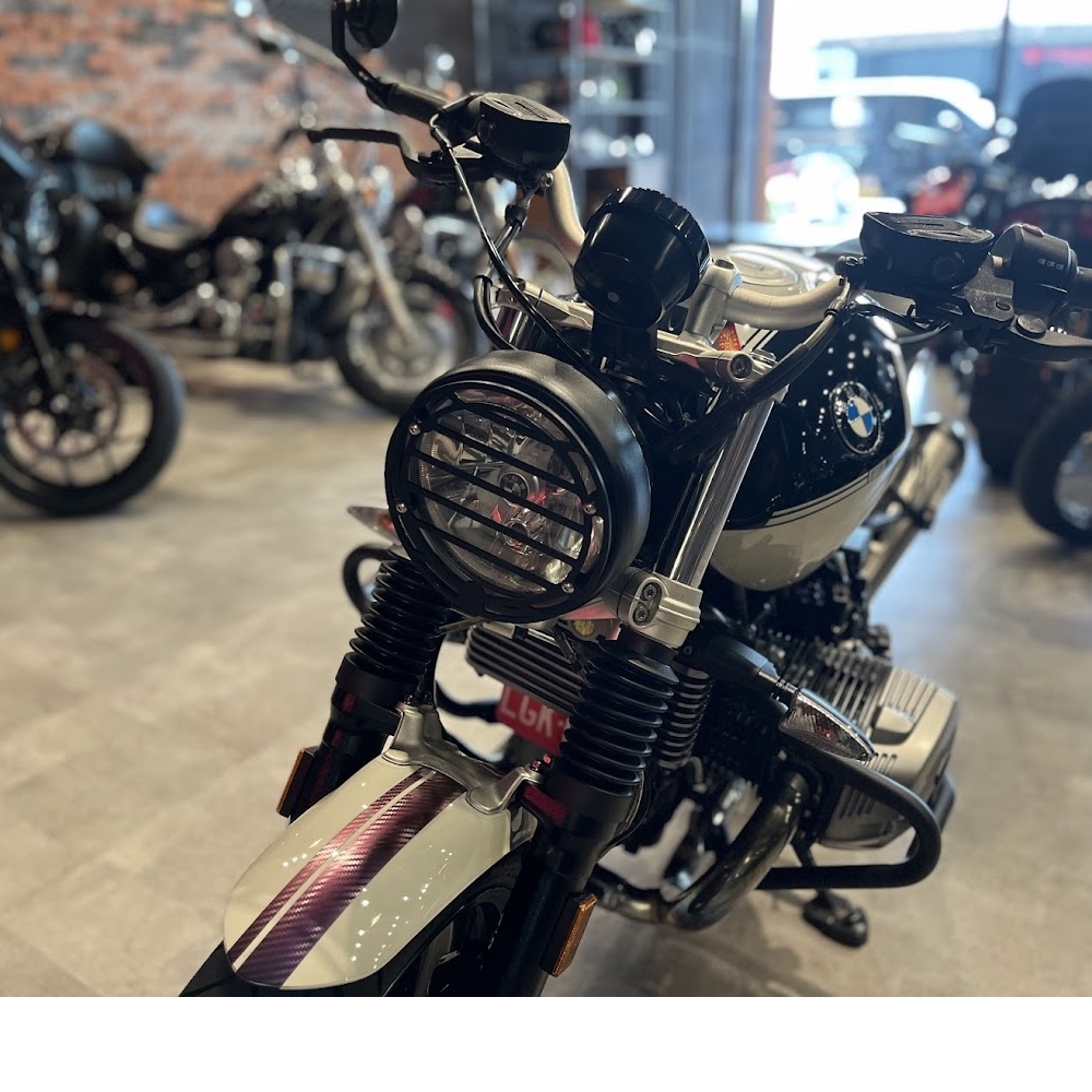 19/20 BMW R9T PURE 汎德公司車 