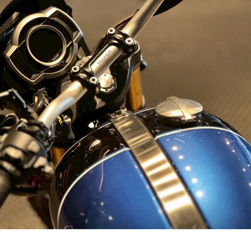 19/20 Triumph Scrambler 1200 XE 合法ZARD