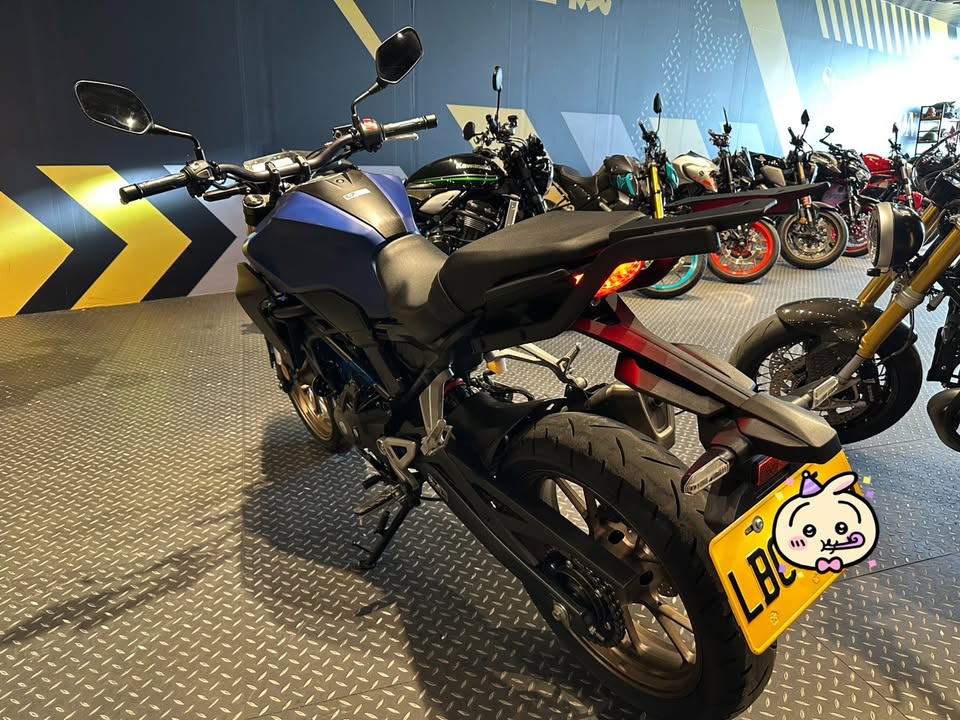 2024 HONDA CB300R ABS