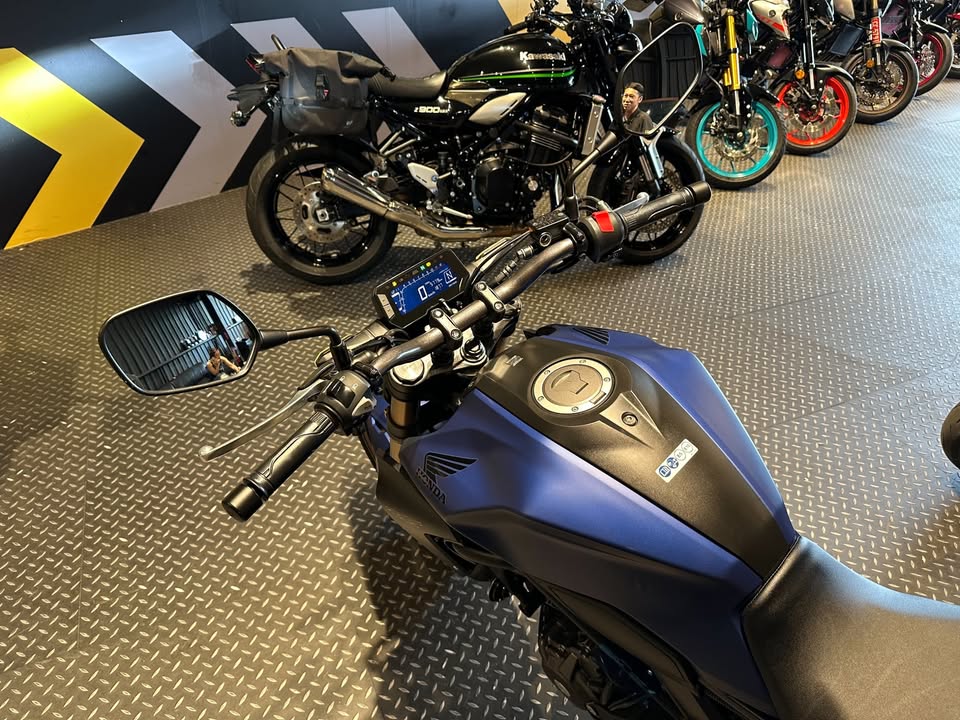 2024 HONDA CB300R ABS