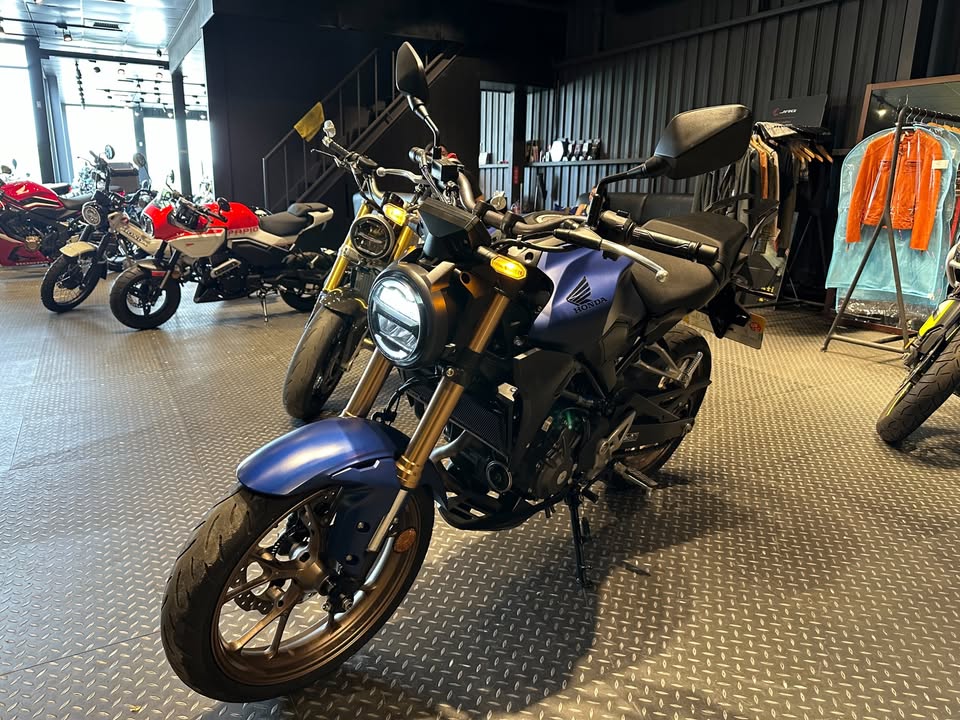 2024 HONDA CB300R ABS