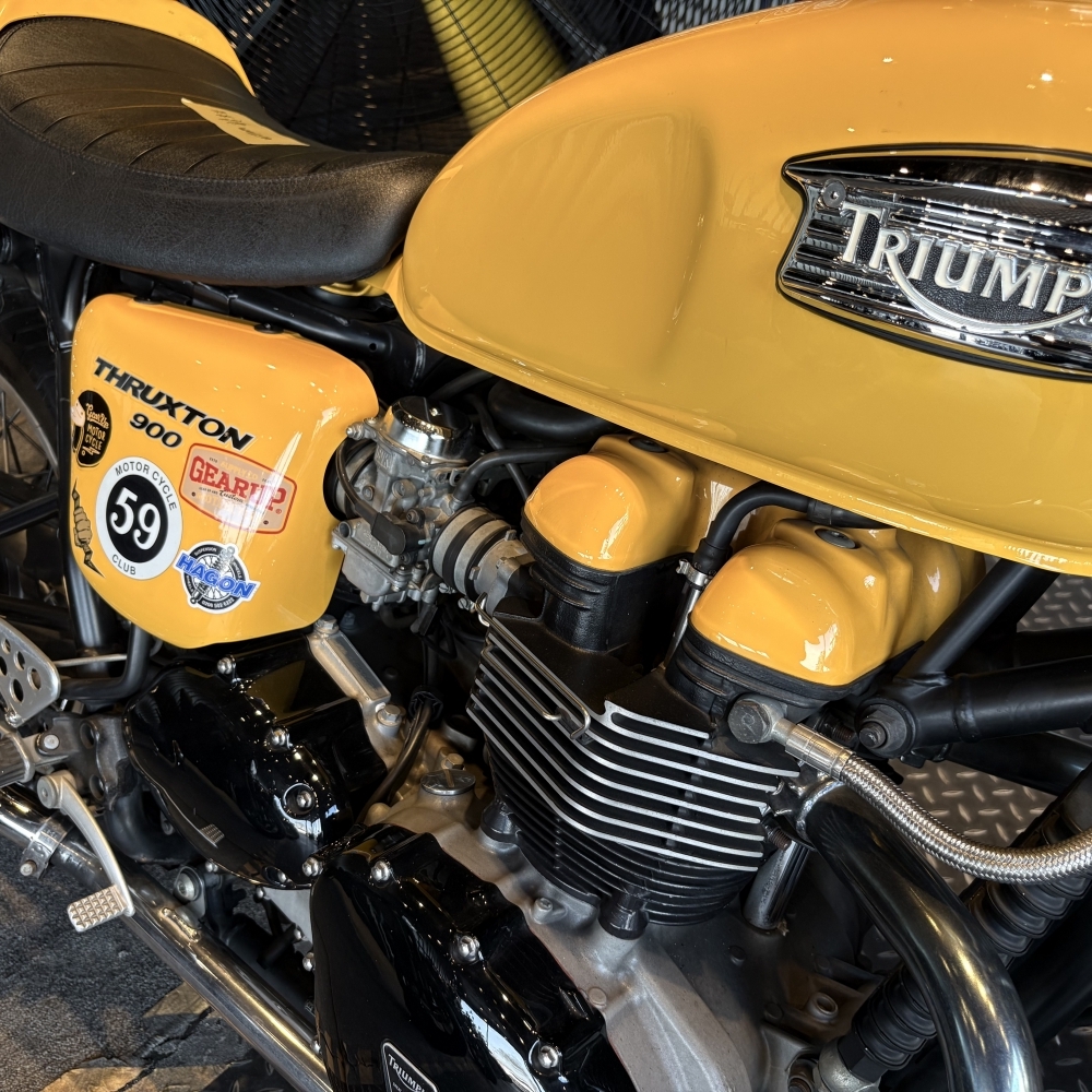 Triumph Thruxton 900 化油版（總代理）