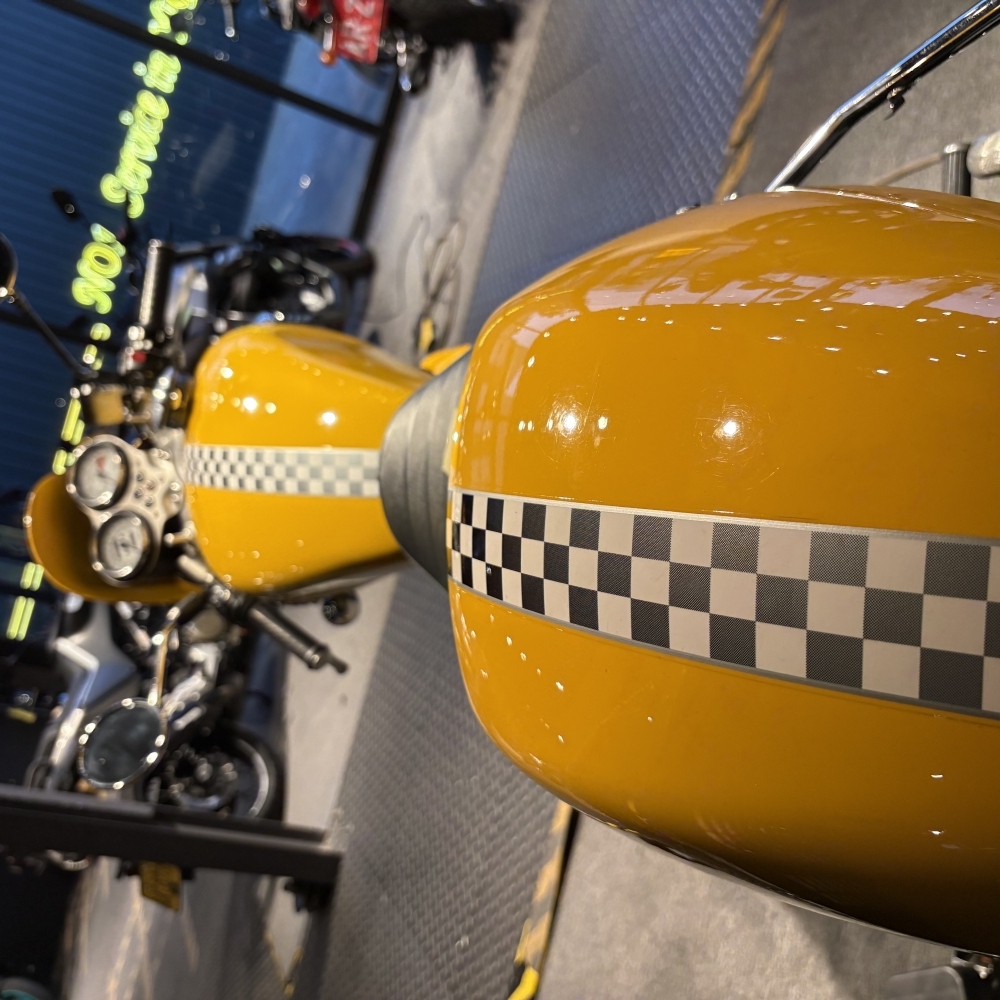 Triumph Thruxton 900 化油版（總代理）