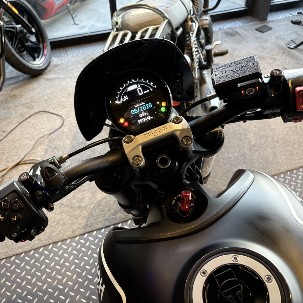 Triumph Trident 660（總代理）