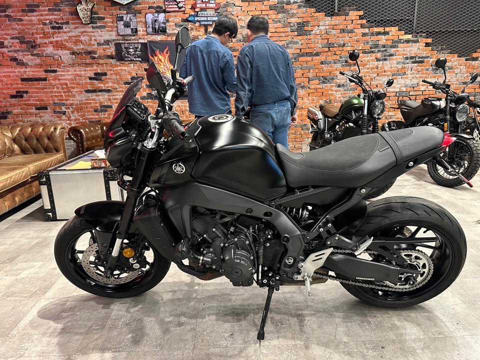 YAMAHA MT-09 三代 總代理 黑