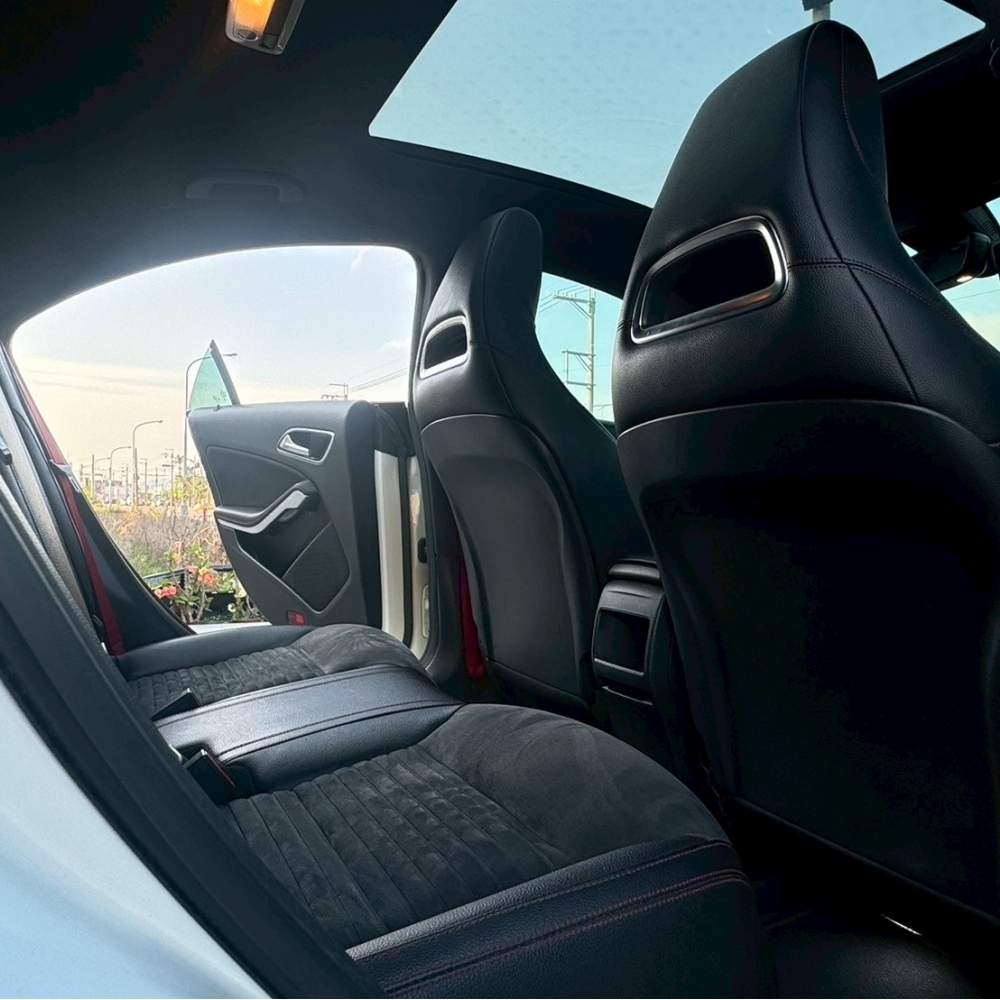 2015 M-BENZ CLA250 AMG PLUS 跑11萬m 原版認證