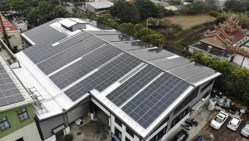 平鋪型太陽能電廠-桃園佢岳環保科技股份有限公司