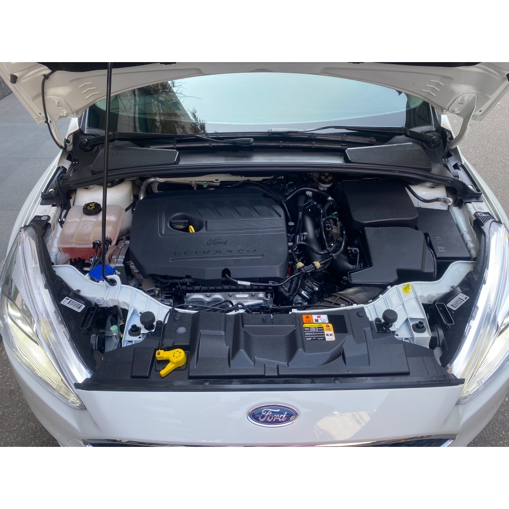 [售出]2018年 Ford FOCUS 1.5L 5D 手自排/白色/里程數3.1萬