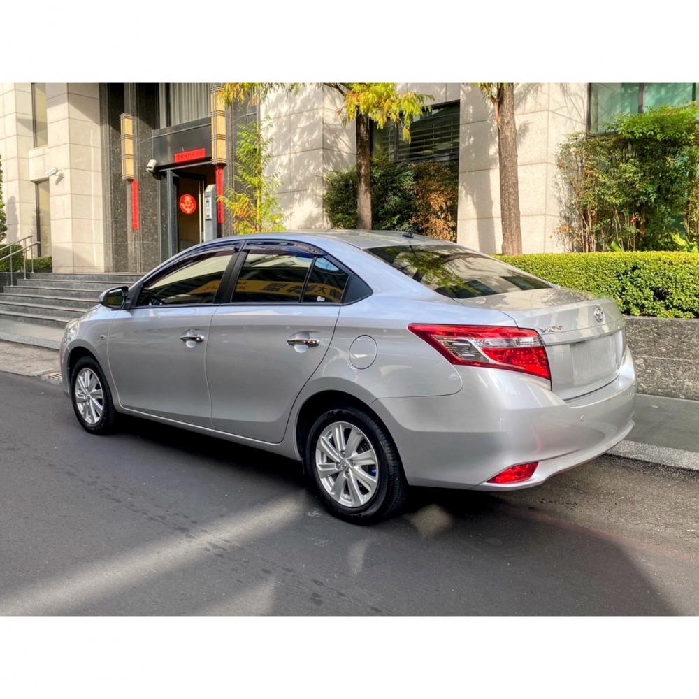 [售出]2018年 Toyota Vios 1.5L 自手排/銀色/里程數5.3萬