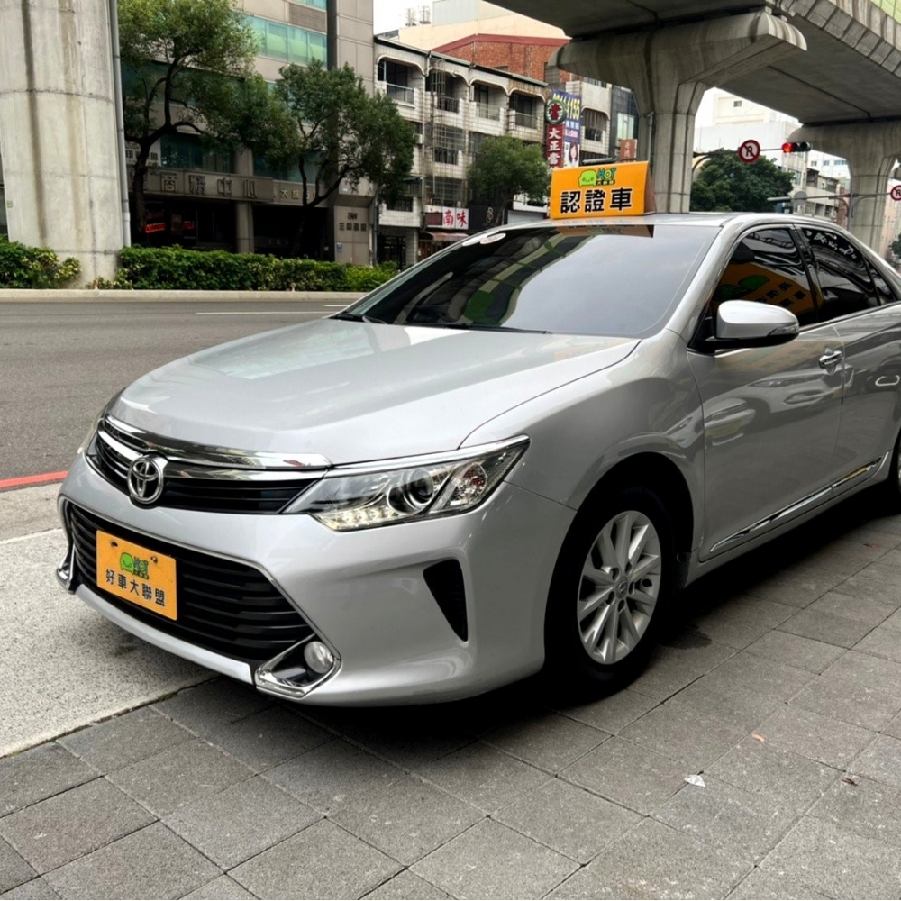 2017 TOYOTA Camry 2.0豪華版/日系中古車