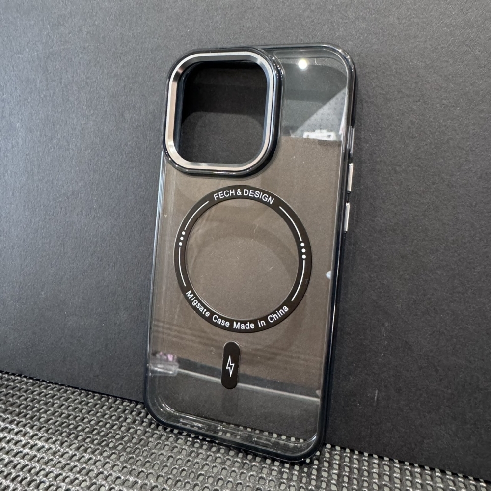 媚眼磁吸金屬殼（黑/白） -型號15PRO/16/16PRO/16PM