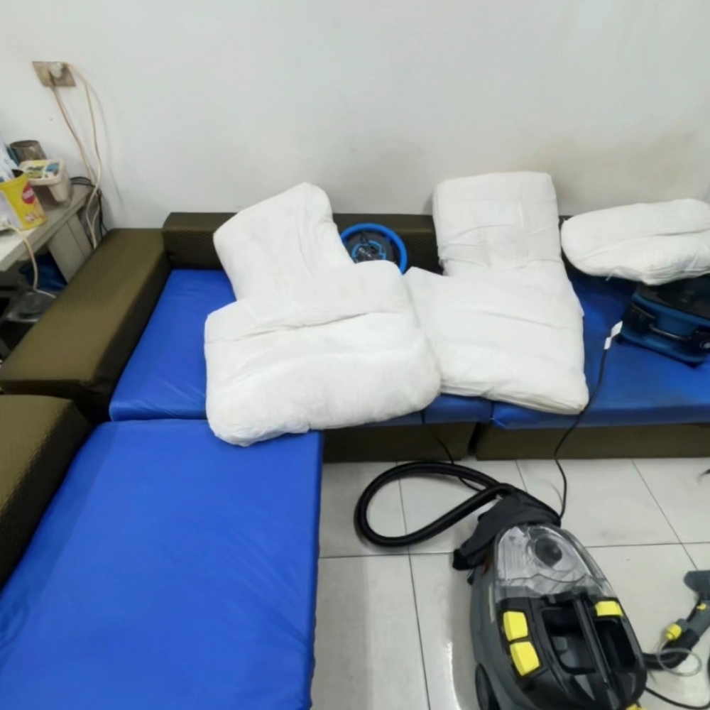 4人座L型沙發