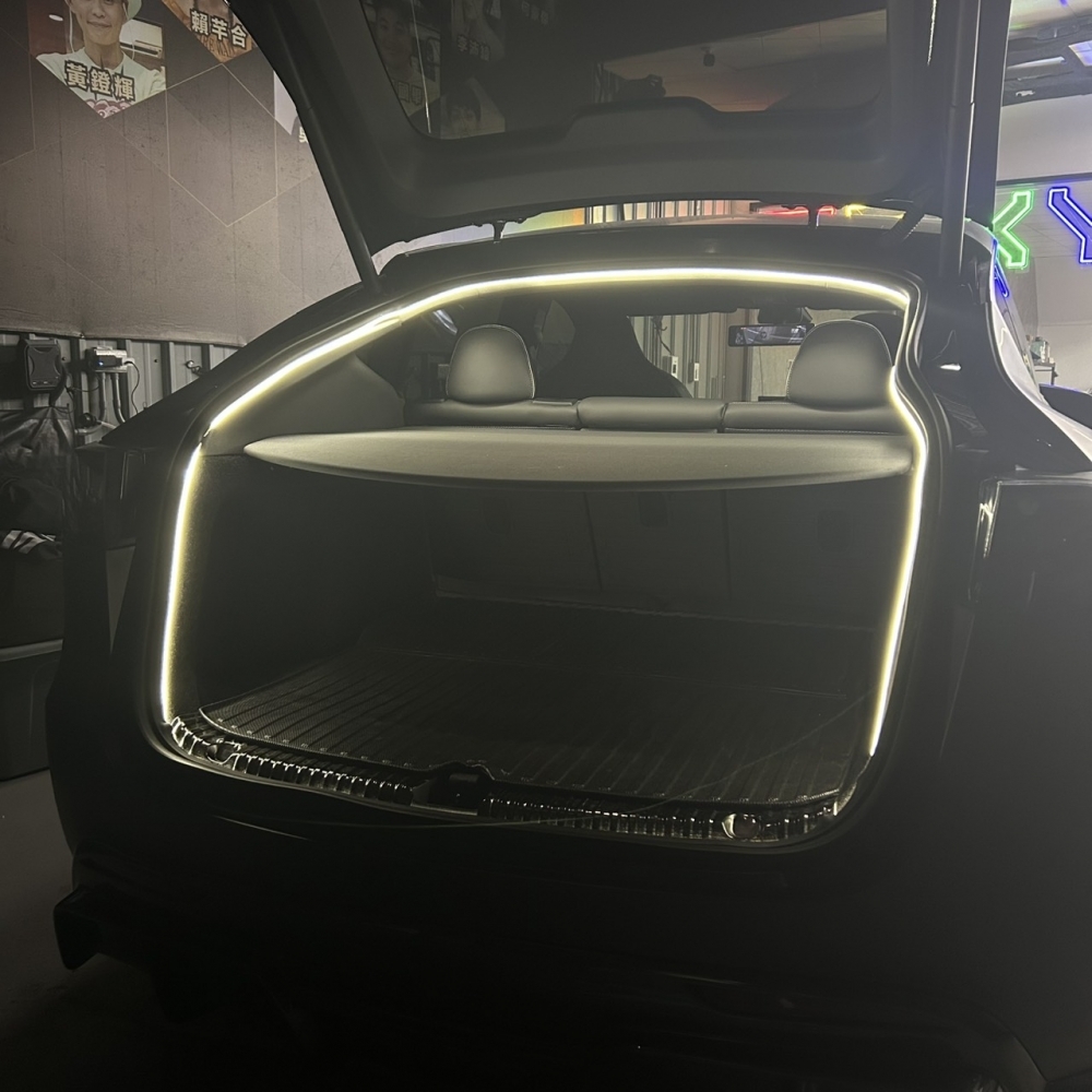 Model Y 後前備箱燈條+專用線組
